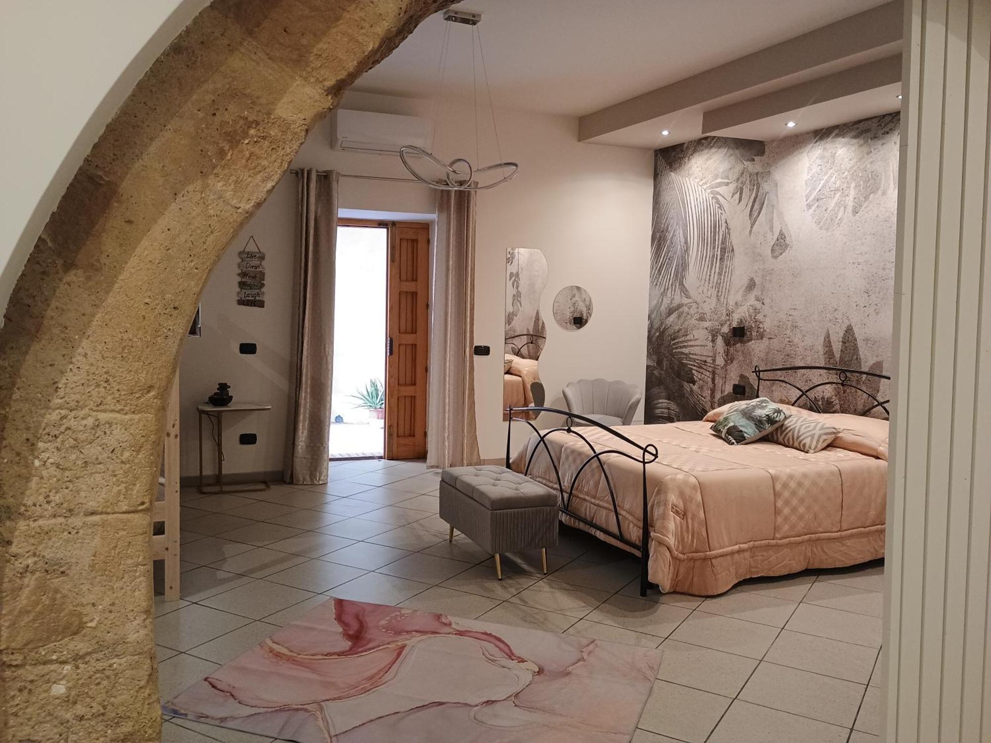 Al Vico Bartoli Suite Room Mazzarino Екстериор снимка